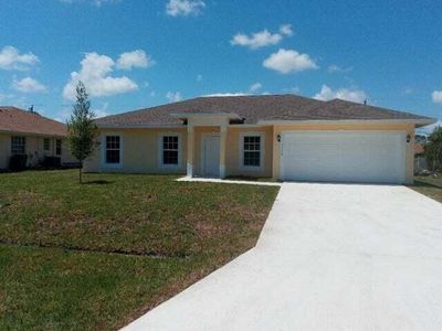 New construction Single-Family house 5900 Seagrape Drive, Fort Pierce, FL 34982 - photo 0 0