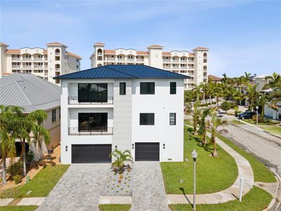 New construction Single-Family house 116 Wimbledon Court, Redington Shores, FL 33708 - photo 0