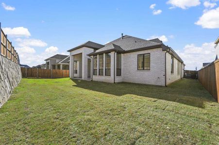New construction Single-Family house 4120 Buffalo Clover Drive, Aubrey, TX 76227 - photo 33 33