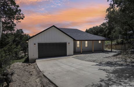New construction Single-Family house 750 La Paloma, Canyon Lake, TX 78133 - photo 0 0