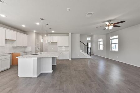 New construction Single-Family house 4226 Helmside Lane, Houston, TX 77053  Chelsea- photo 8 8