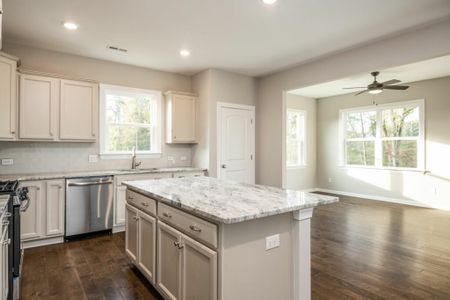 New construction Single-Family house 7930 Rolling Wheels Rd, Charlotte, NC 28215 - photo 6 6