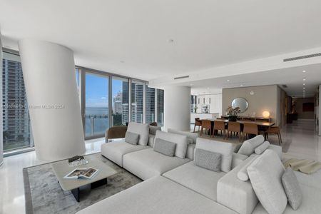 New construction Condo/Apt house 300 Biscayne Blvd Way, Unit 1101, Miami, FL 33131 - photo 4 4