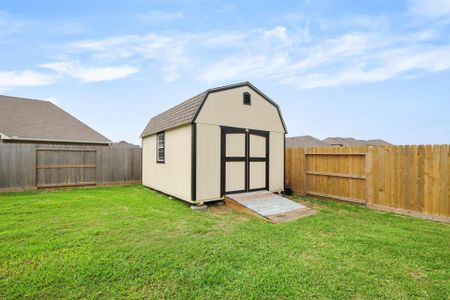 New construction Single-Family house 11822 Oakwood Drive, Mont Belvieu, TX 77535 Walden- photo 27 27