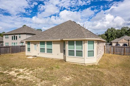 New construction Single-Family house 696 W Linnwood Drive, Woodbranch, TX 77357 - photo 10 10