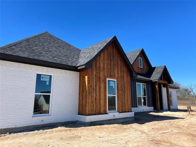 New construction Single-Family house 112 Norene Lane, Weatherford, TX 76088 - photo 4 4