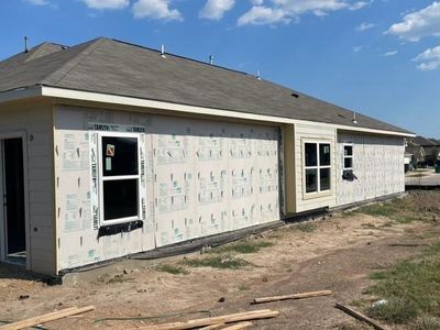 New construction Single-Family house 150 Kelly Street, Angleton, TX 77515 - photo 11