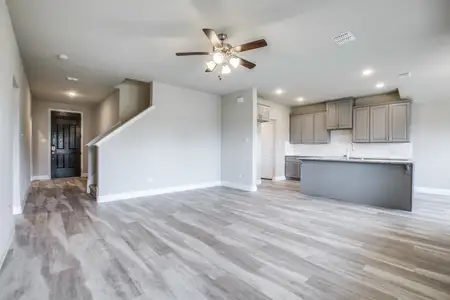New construction Single-Family house 1051 S US Highway 175, Seagoville, TX 75159 - photo 4 4