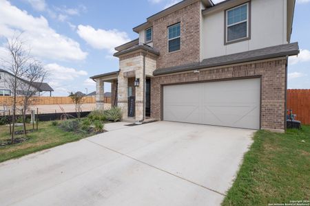 New construction Single-Family house 1606 Couser Ave, New Braunfels, TX 78132 - photo 0