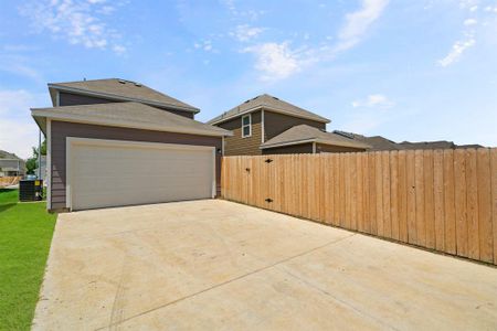 New construction Single-Family house 5628 Topwater Trail, Fort Worth, TX 76119 The Magnolia- photo 21 21