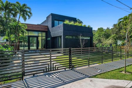 New construction Single-Family house 118 Nw 45Th St, Miami, FL 33127 - photo 1 1