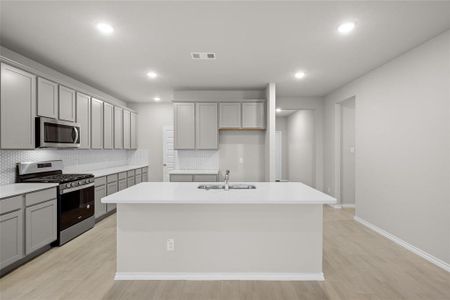 New construction Single-Family house 14045 Callisto Way, Fort Worth, TX 76052 - photo 6 6