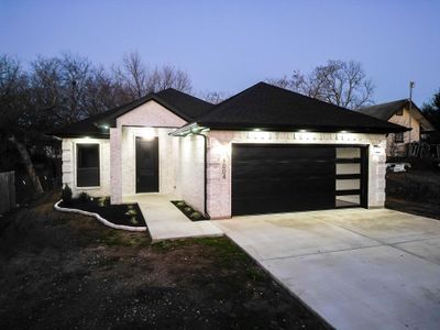 New construction Single-Family house 1004 N Clay Street, Ennis, TX 75119 - photo 26 26
