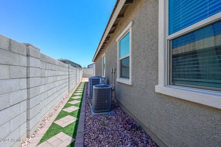 New construction Single-Family house 16084 W Questa Drive, Surprise, AZ 85387 - photo 19 19