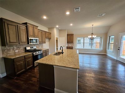 New construction Single-Family house 255 Devonshire Drive, Greenville, TX 75401 - photo 7 7