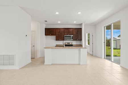 New construction Single-Family house 119 Bickford Drive, Palm Coast, FL 32137 - photo 7 7