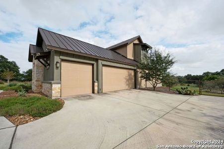 New construction Single-Family house 1377 Powder Ridge Rd, New Braunfels, TX 78132 - photo 30 30