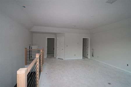 New construction Single-Family house 1236 Calendula Trl, Georgetown, TX 78628 Paramount- photo 4