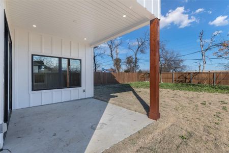 New construction Single-Family house 1221 E Broadway Avenue, Fort Worth, TX 76104 - photo 34 34