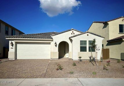 New construction Single-Family house 8950 W Denton Lane, Glendale, AZ 85305 Hudson- photo 0