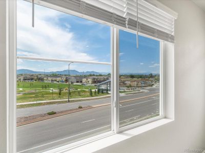 New construction Townhouse house 13820 Via Varra, Broomfield, CO 80020 - photo 13 13