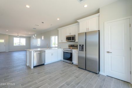 New construction Single-Family house 3015 W Caballero Drive, Eloy, AZ 85131 - photo 7 7