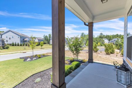 New construction Single-Family house 105 River Ledge Drive, Holly Springs, NC 27540 - photo 6 6