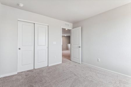 New construction Single-Family house 3322 N. Highlands Creek Parkway, Aurora, CO 80019 Vail II- photo 56 56