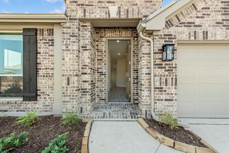 New construction Single-Family house 1104 Worthington Drive, Justin, TX 76247 Cypress- photo 3 3