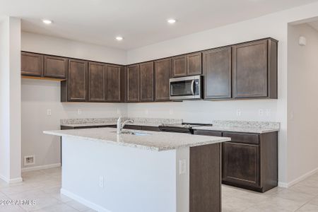 New construction Single-Family house 24549 W Hilton Avenue, Buckeye, AZ 85326 Plan 7- photo 13 13