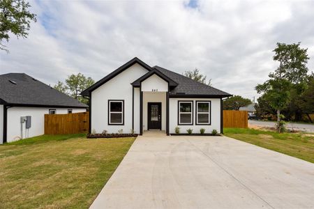 New construction Single-Family house 840 Tepee, Granbury, TX 76048 - photo