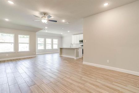 New construction Single-Family house 2557 Avenue A, Fort Worth, TX 76105 - photo 8 8