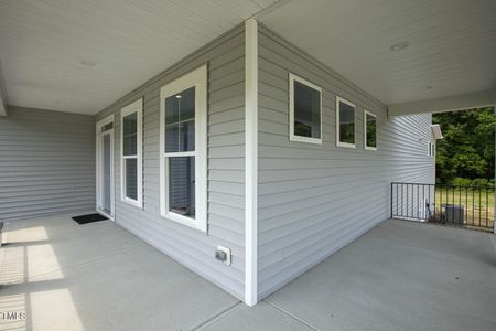 New construction Single-Family house 135 Quail Point Circle, Clayton, NC 27520 McDowell- photo 4 4