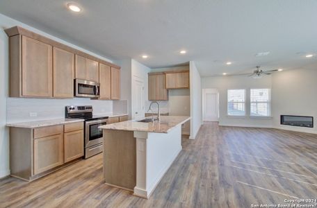 New construction Single-Family house 993 Gray Cloud Drive, New Braunfels, TX 78130 Paramount- photo
