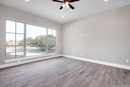 New construction Single-Family house 1122 Stirrup Dr, Spring Branch, TX 78070 - photo 24