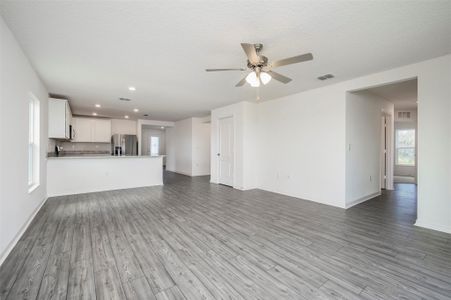 New construction Single-Family house 1299 Sw Heather St, Port St. Lucie, FL 34983 - photo 8 8