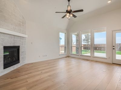 New construction Single-Family house 121 Shoreview Drive, Rhome, TX 76078 - photo 10 10