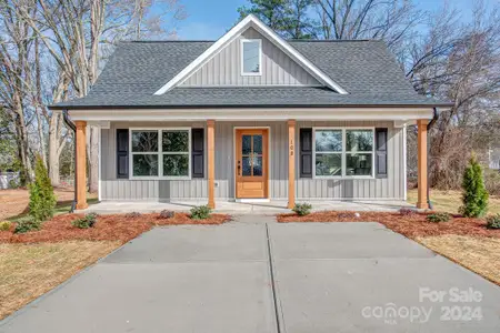 New construction Single-Family house 119 E Ohio Avenue, Bessemer City, NC 28016 - photo 0