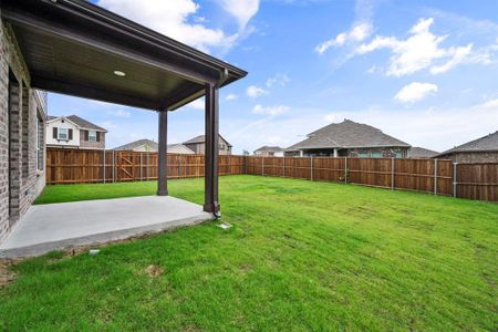 New construction Single-Family house 8736 Heliotrope Lane, Fort Worth, TX 76131 Plan 2535- photo 35 35