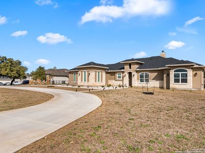 New construction Single-Family house 1225 Paladin Trail, Spring Branch, TX 78070 - photo 1 1