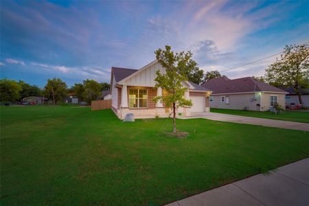 New construction Single-Family house 3709 Washington Street, Greenville, TX 75401 Basswood- photo 4 4