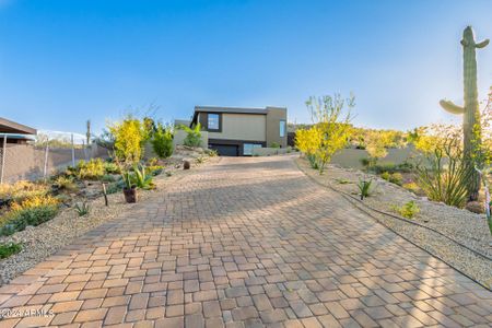 New construction Single-Family house 11824 N Sunset Vista Drive, Scottsdale, AZ 85268 - photo 99 99