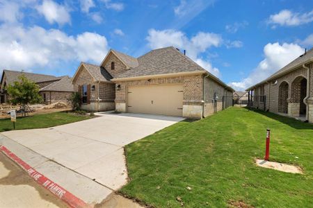 New construction Single-Family house 6121 Villaggio Trail, Fort Worth, TX 76123 Portico- photo 2 2