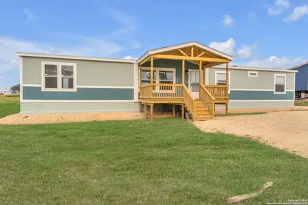 New construction Manufactured Home house 190 County Road 325, Jourdanton, TX 78069 - photo 0