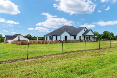 New construction Single-Family house 4822 County Road 1037, Celeste, TX 75423 - photo 1 1