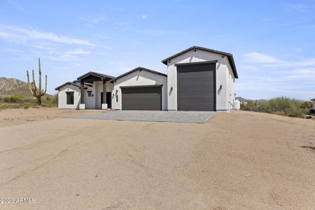 New construction Single-Family house 13910 E Dyer Road, Scottsdale, AZ 85262 - photo 0 0