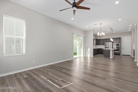 New construction Single-Family house 25505 N 21St Avenue, Phoenix, AZ 85085 - photo 6 6