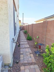 New construction Single-Family house 18419 W Elwood Street, Goodyear, AZ 85338 - photo 42 42