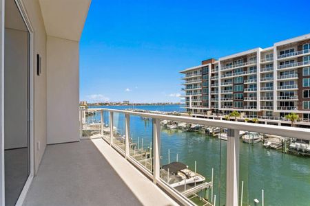 New construction Townhouse house 864 N Osceola Ave, Clearwater, FL 33755 - photo 32 32