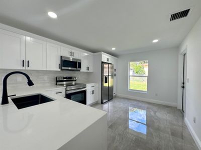 New construction Single-Family house 605 N B Street, Lake Worth, FL 33460 - photo 11 11
